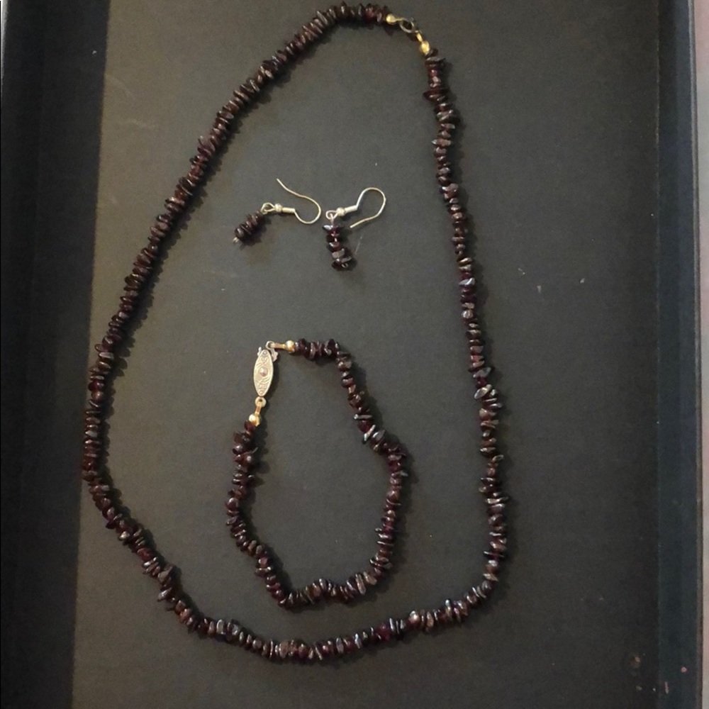 Authentic Garnet Gemstone Chip Necklace set
